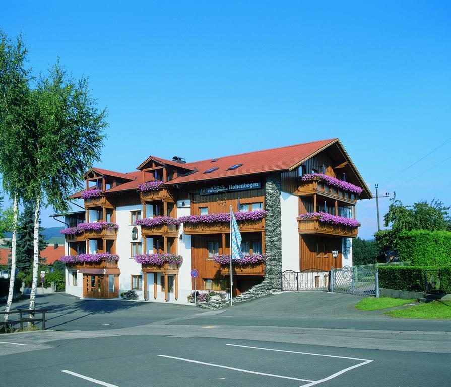 Genusshotel Hohenbogen Нойкирхен-байм-Хайлиген-Блут Экстерьер фото