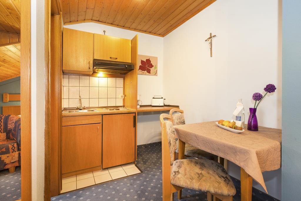 Genusshotel Hohenbogen Нойкирхен-байм-Хайлиген-Блут Экстерьер фото